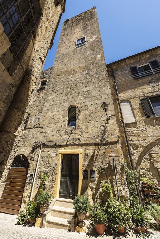 فيلا تاركوينيافي Palazzo Castelleschi المظهر الخارجي الصورة